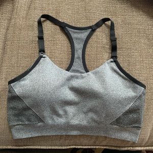 Never worn Auden nursing sports bra size L